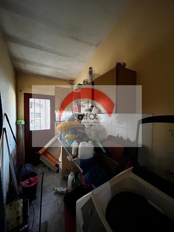 CASA EN VENTA A REFACCIONAR