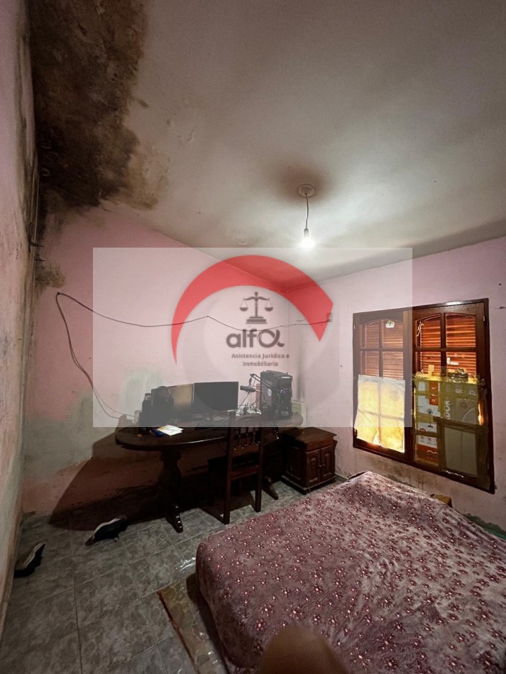 CASA EN VENTA A REFACCIONAR
