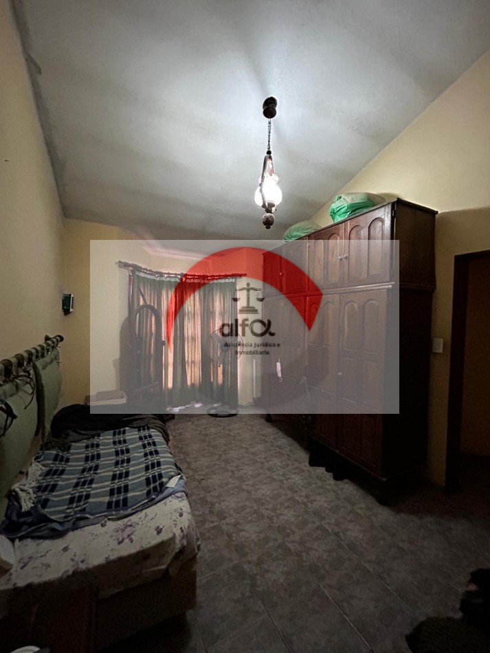 CASA EN VENTA A REFACCIONAR