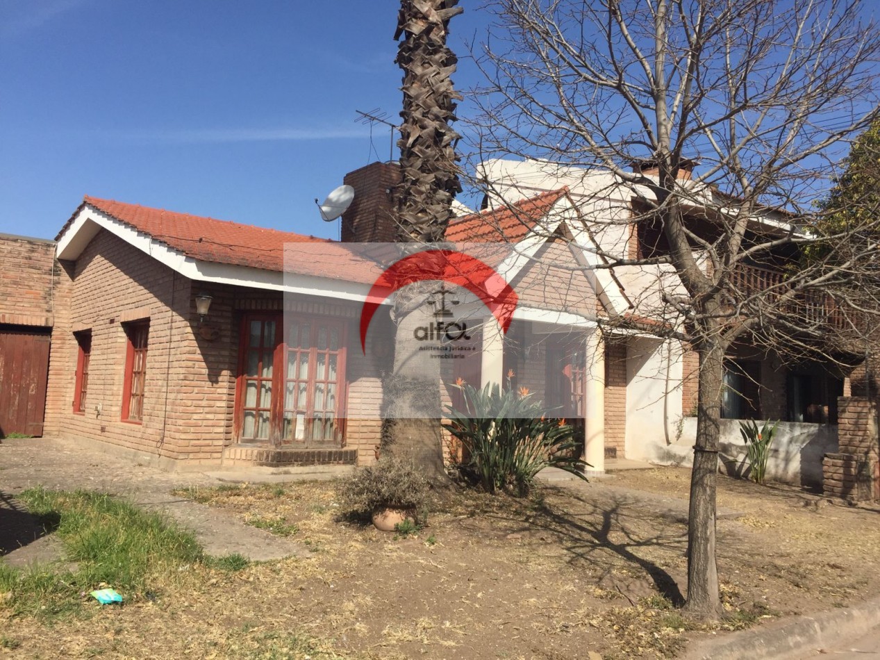 CASA EN VENTA A REFACCIONAR